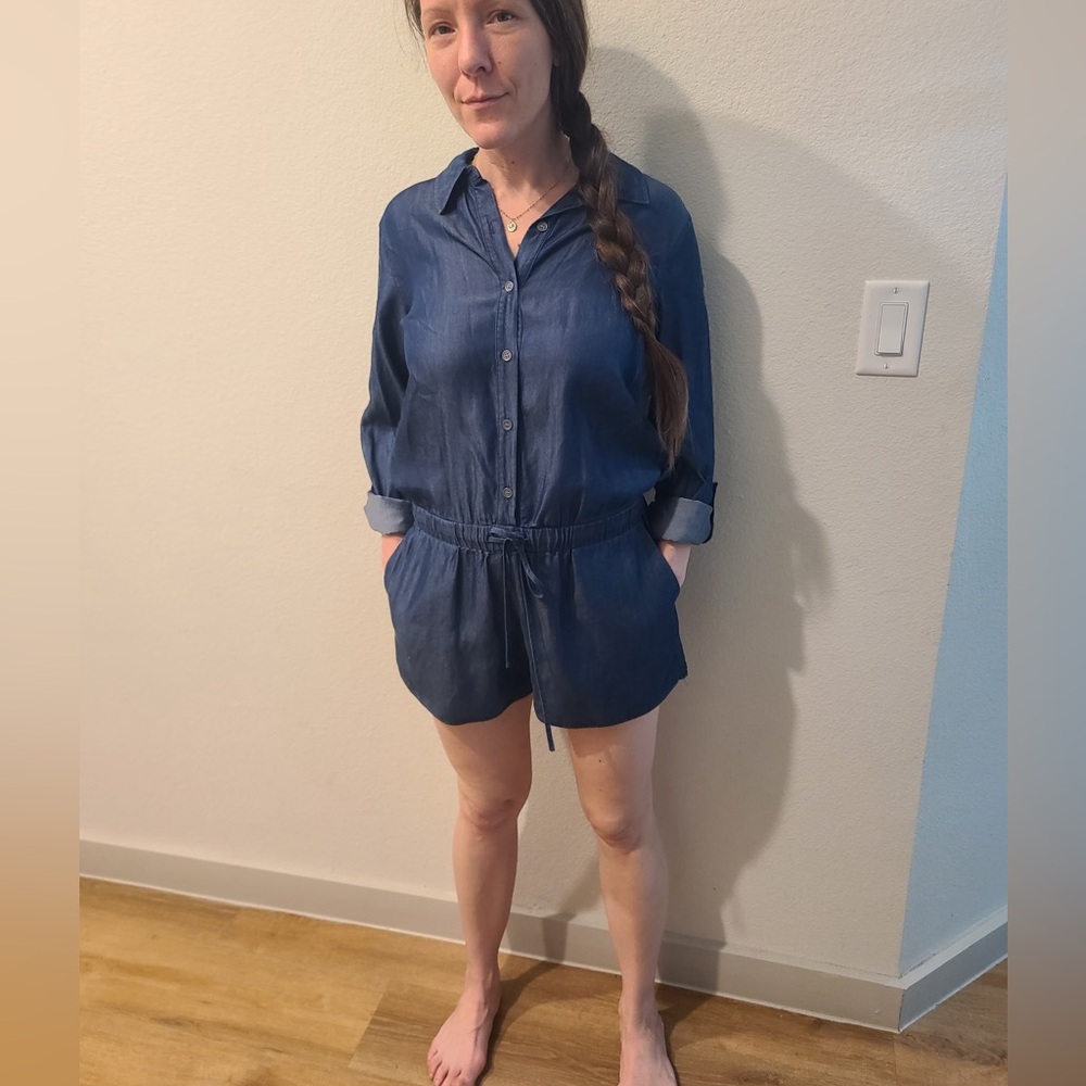 CeCe by Cynthia Steffe Blue Denim Utility Romper Button Down LongSleeve SZ6 NWOT
